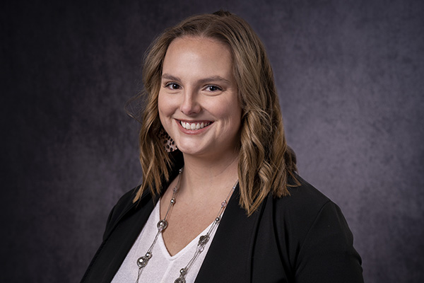 Looking for a good book? We know someone who might have a suggestion or two! Meet Taylor Lowder, CPC, CPMAC, CRC, the compliance and audit services supervisor for UofL Health – Compliance, Risk & Audit Services.