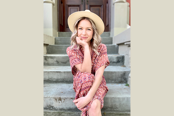 Brenna Hohmann – Background – 600×400 Photo of Brenna Hohmann