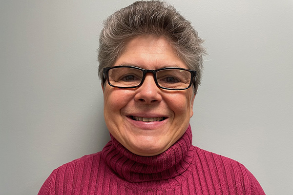 Sharon Outlaw, RN, BSN, CCRN-CSC, has been with UofL Health for 32 years working as a nurse in the CVICU/open heart recovery unit with UofL Health – Heart Hospital.